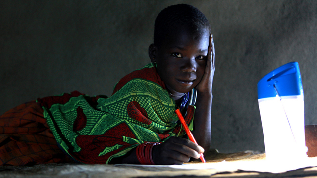 Trócaire’s Solar Lamp Global Gift in Uganda
